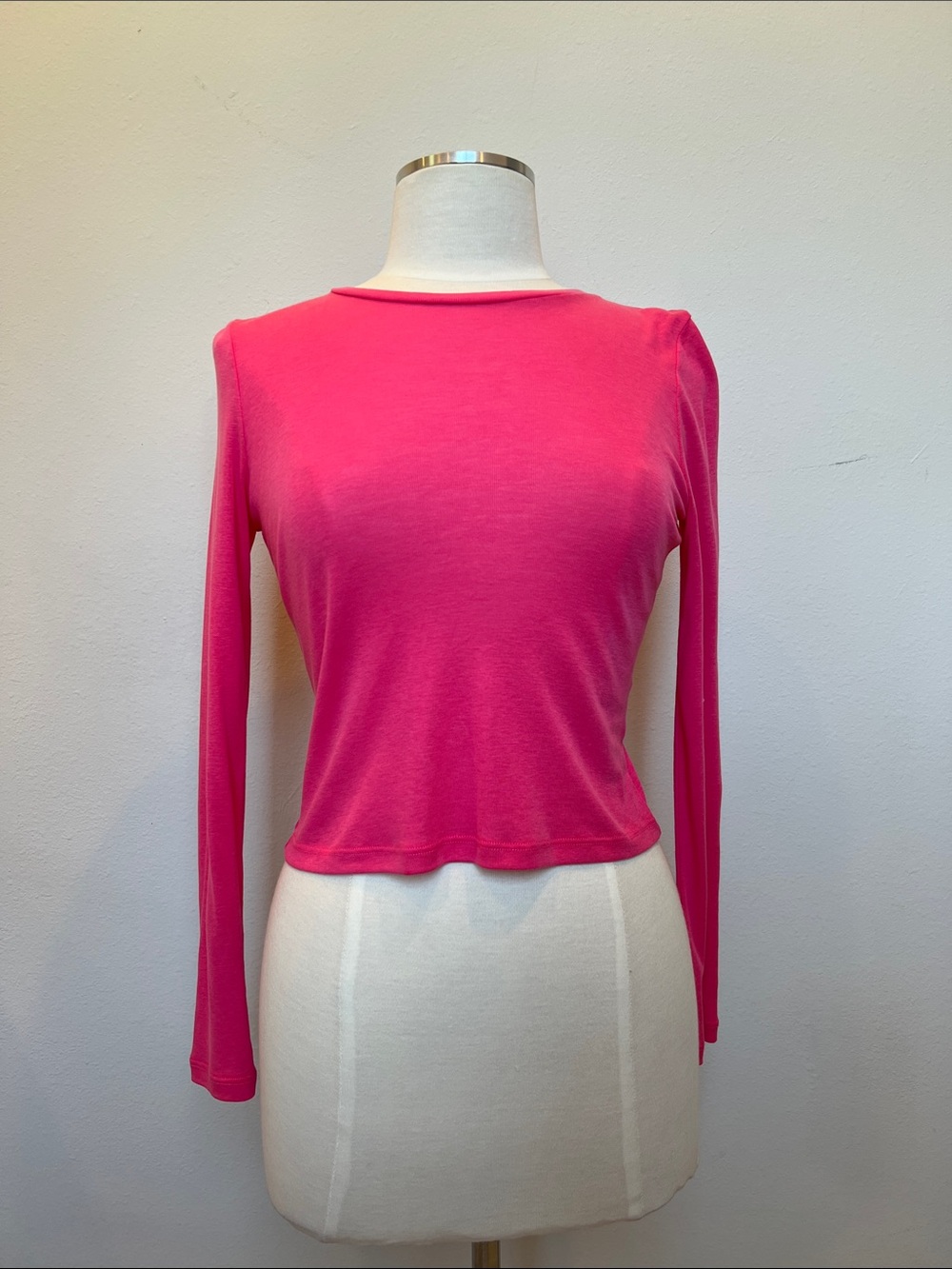 Alice + Olivia Hot Pink Long Sleeve Boatneck Tee